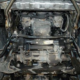 Unterfahrschutz Motor und Getriebe 2mm Stahl Hyundai H1 2.4-2.5 TD ab 2008 2.jpg